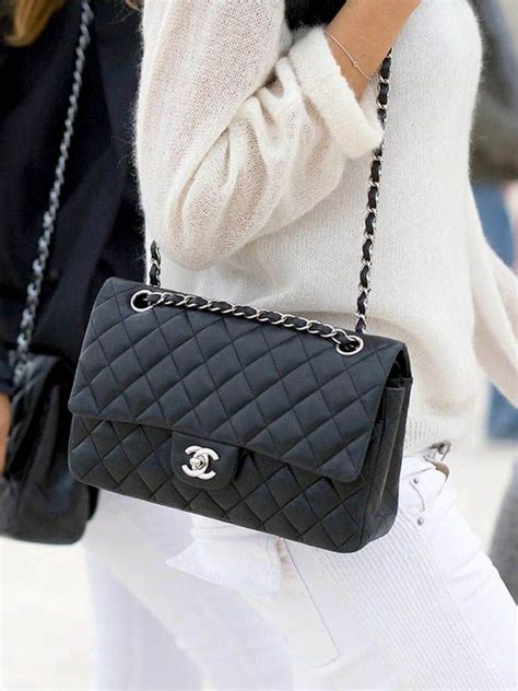 borsa chanel classica|Chanel, le borse più famose e iconiche della maison.